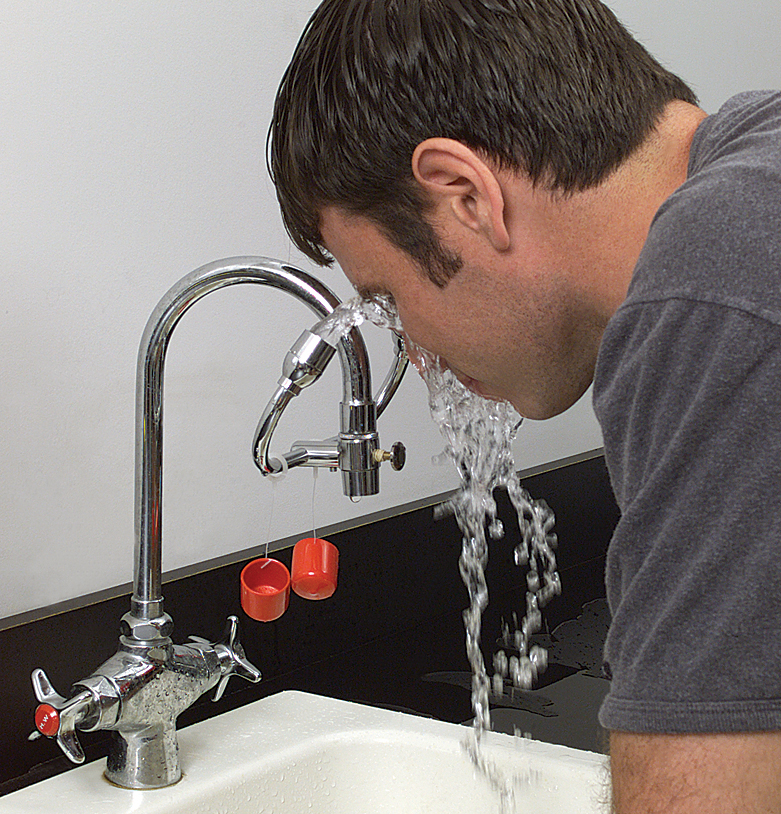 Emergency Industrial Eye Wash Safety Station